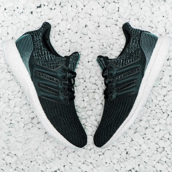 adidas | men's | Ultraboost Parley M8/W9 - Picture 1 of 13